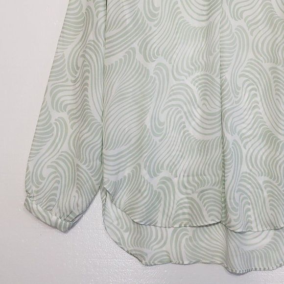 Ann Taylor Petite V-Neck Long Sleeve Blouse, Size SP - Picture 9 of 10